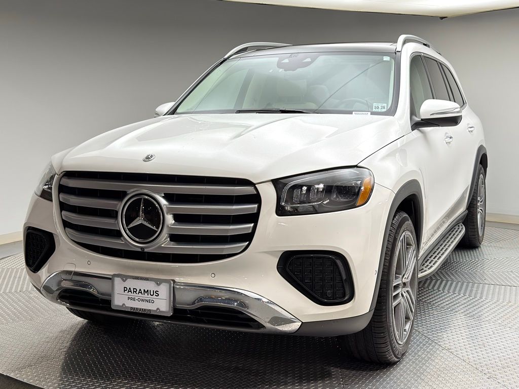 2024 Mercedes-Benz GLS Base's photo