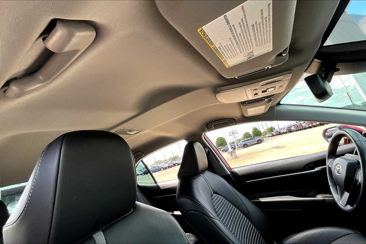 2023 Toyota Camry SE photo 12