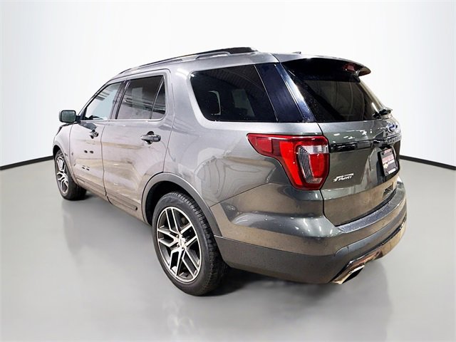 2017 Ford Explorer Sport photo 3