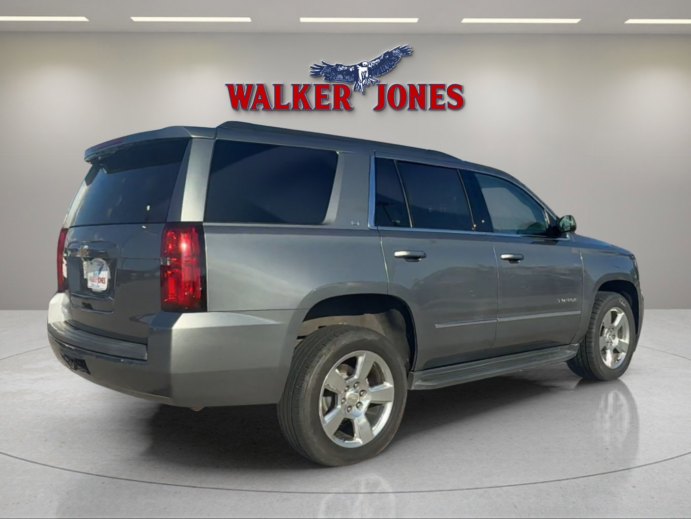 2020 Chevrolet Tahoe LT photo 2