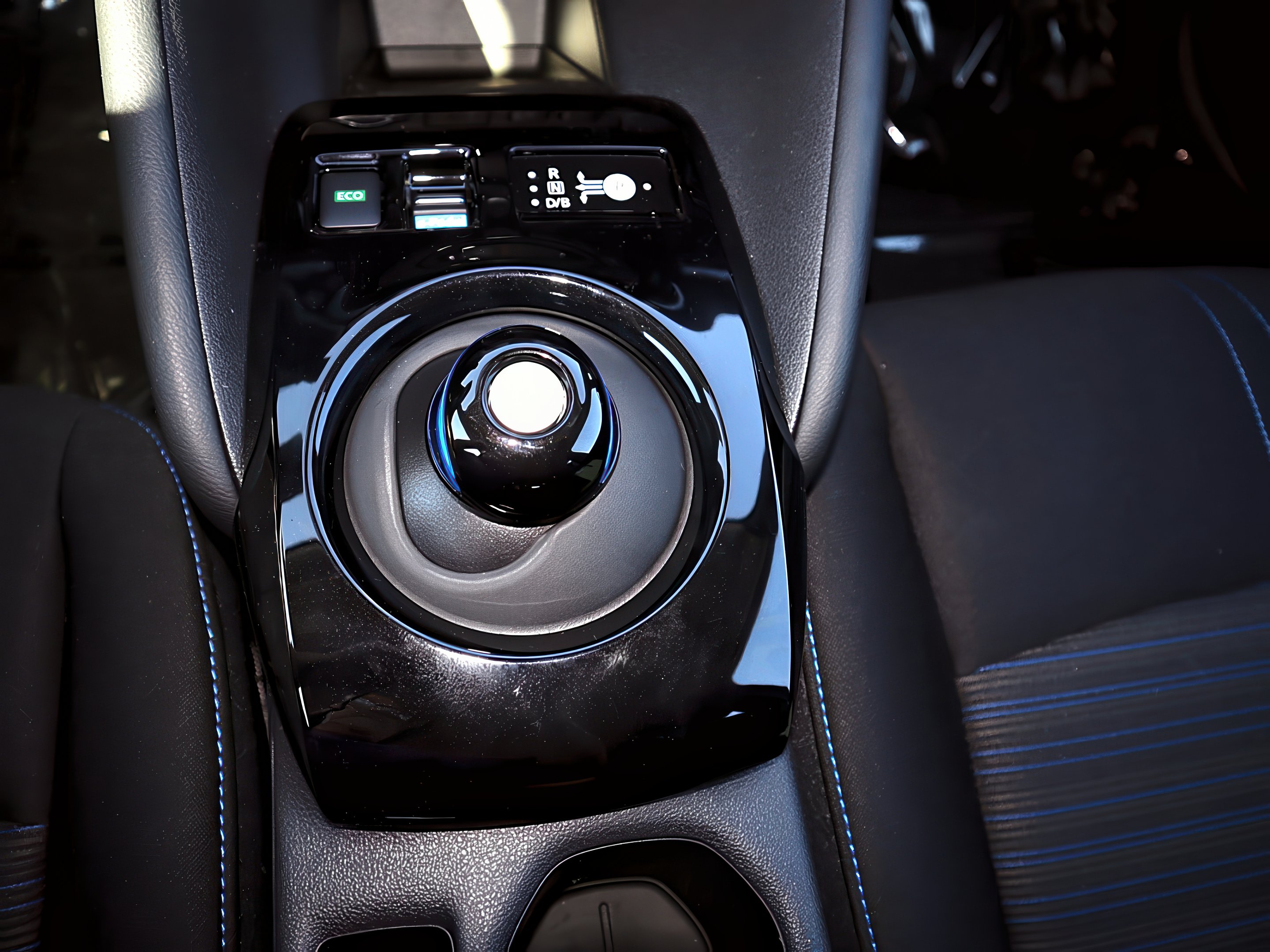 2025 Nissan Leaf SV Plus photo 22