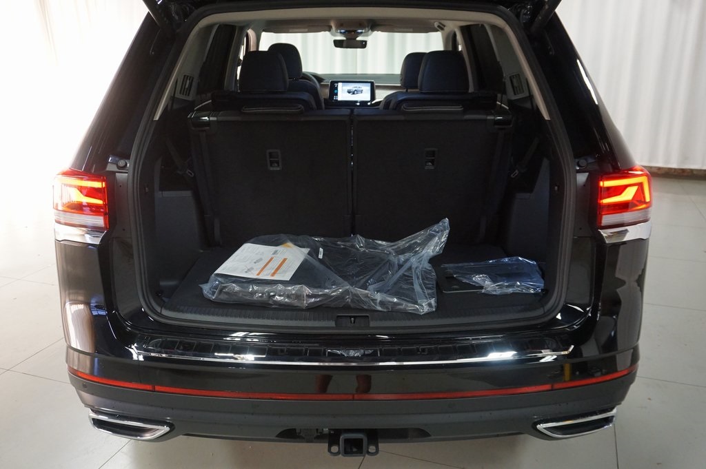 2025 Volkswagen Atlas SE Technology photo 30