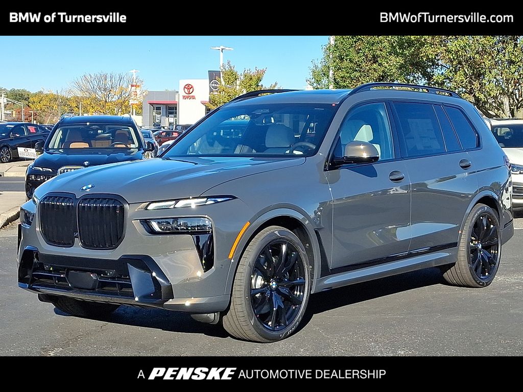 2026 BMW X7 40i's photo