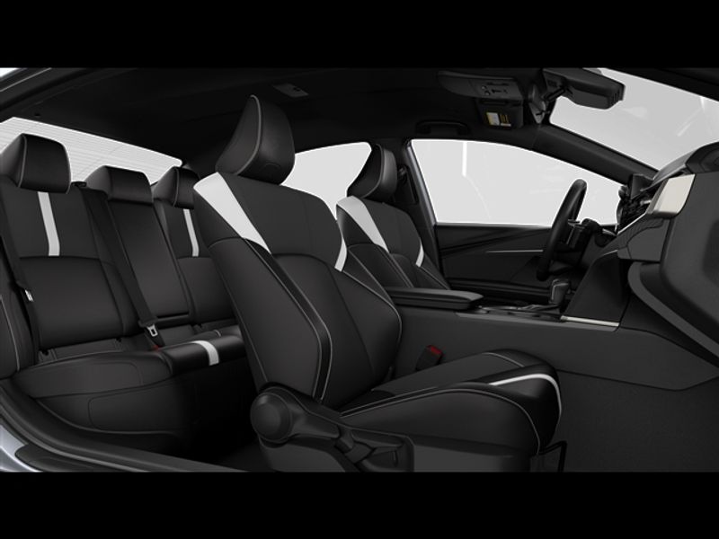 2026 Toyota Camry SE photo 5