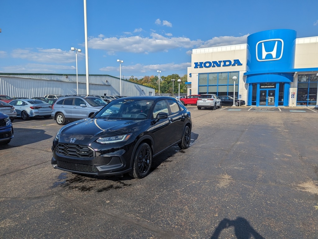 2026 Honda HR-V Sport photo 5