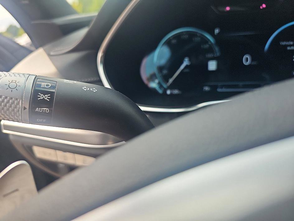 2023 Genesis G80 2.5T Sport Prestige photo 16
