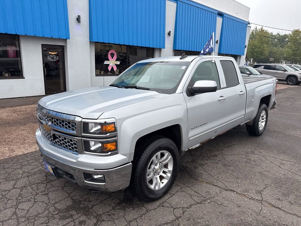 Used 2015 Chevrolet Silverado 1500 LT with VIN 1GCVKREC6FZ282382 for sale in Superior, WI