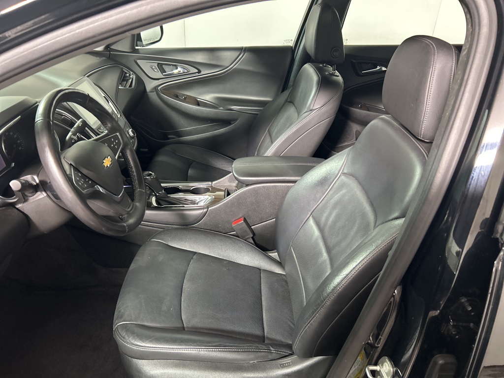 2018 Chevrolet Malibu Premier photo 13