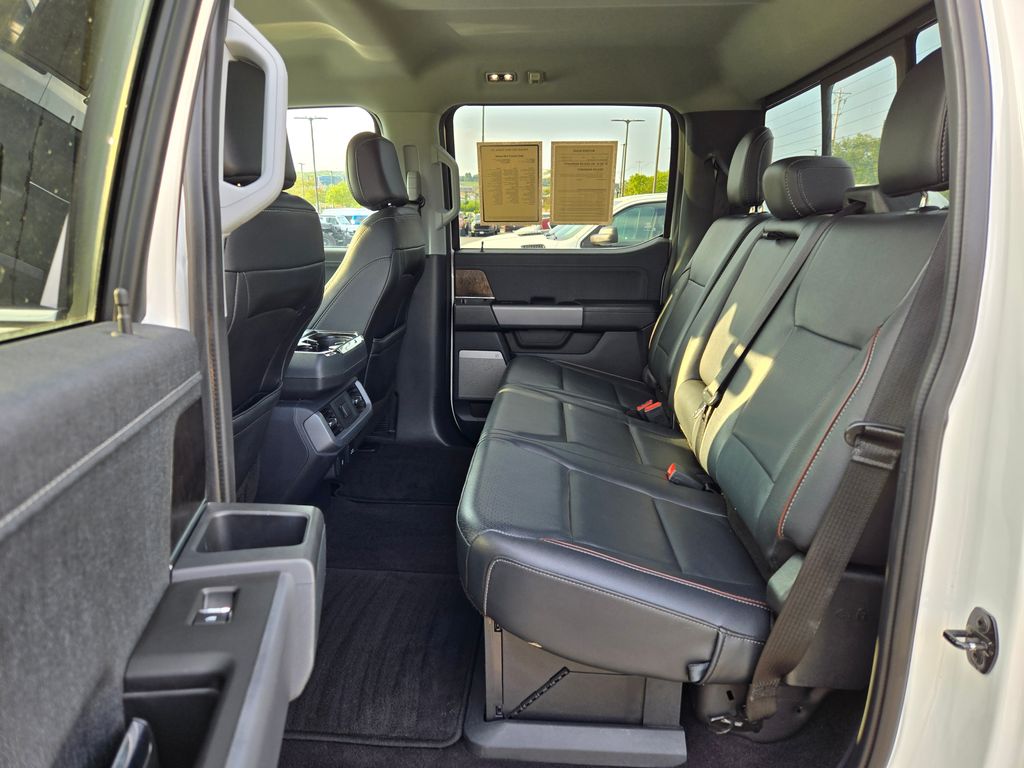 2022 Ford F-150 Lariat photo 24