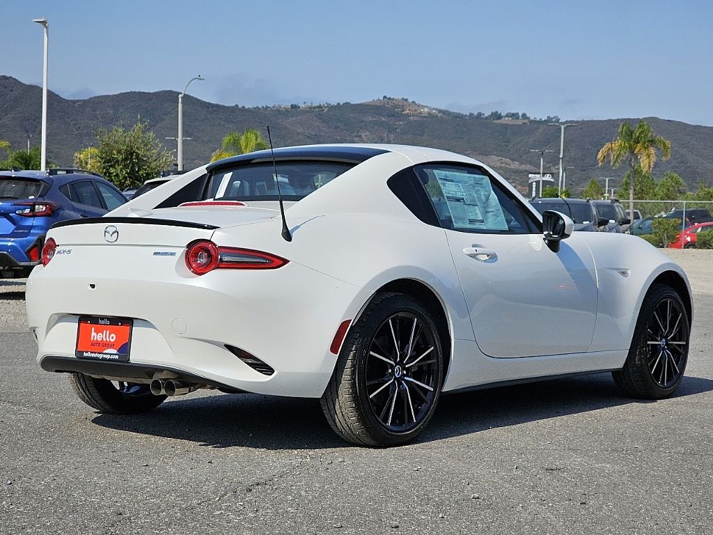 2025 Mazda MX-5 Miata Miata RF Grand Touring photo 12