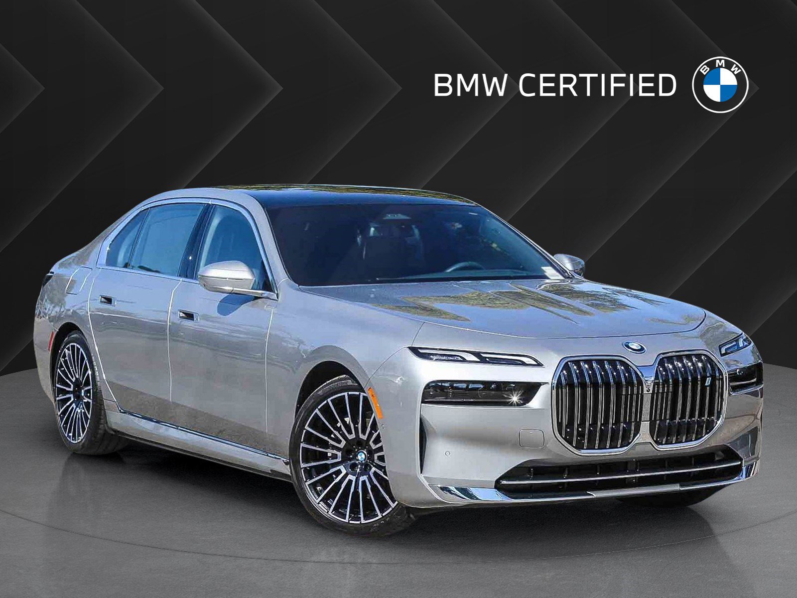 2025 BMW i7 50's photo