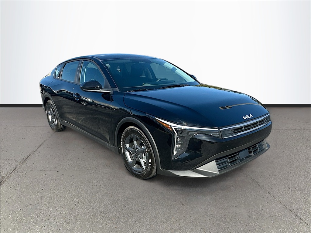 2025 Kia K4 LXS's photo