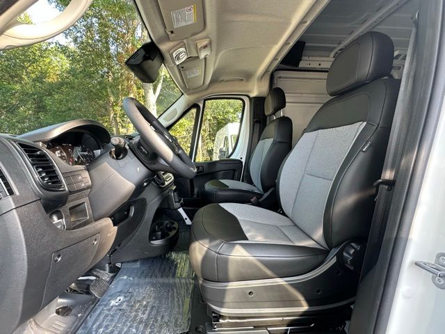 2025 Ram ProMaster 2500 Cargo Van photo 24