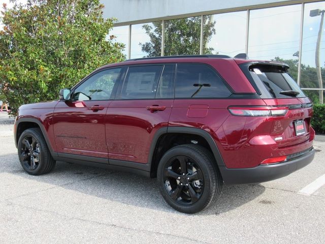 2025 Jeep Grand Cherokee Altitude X photo 4