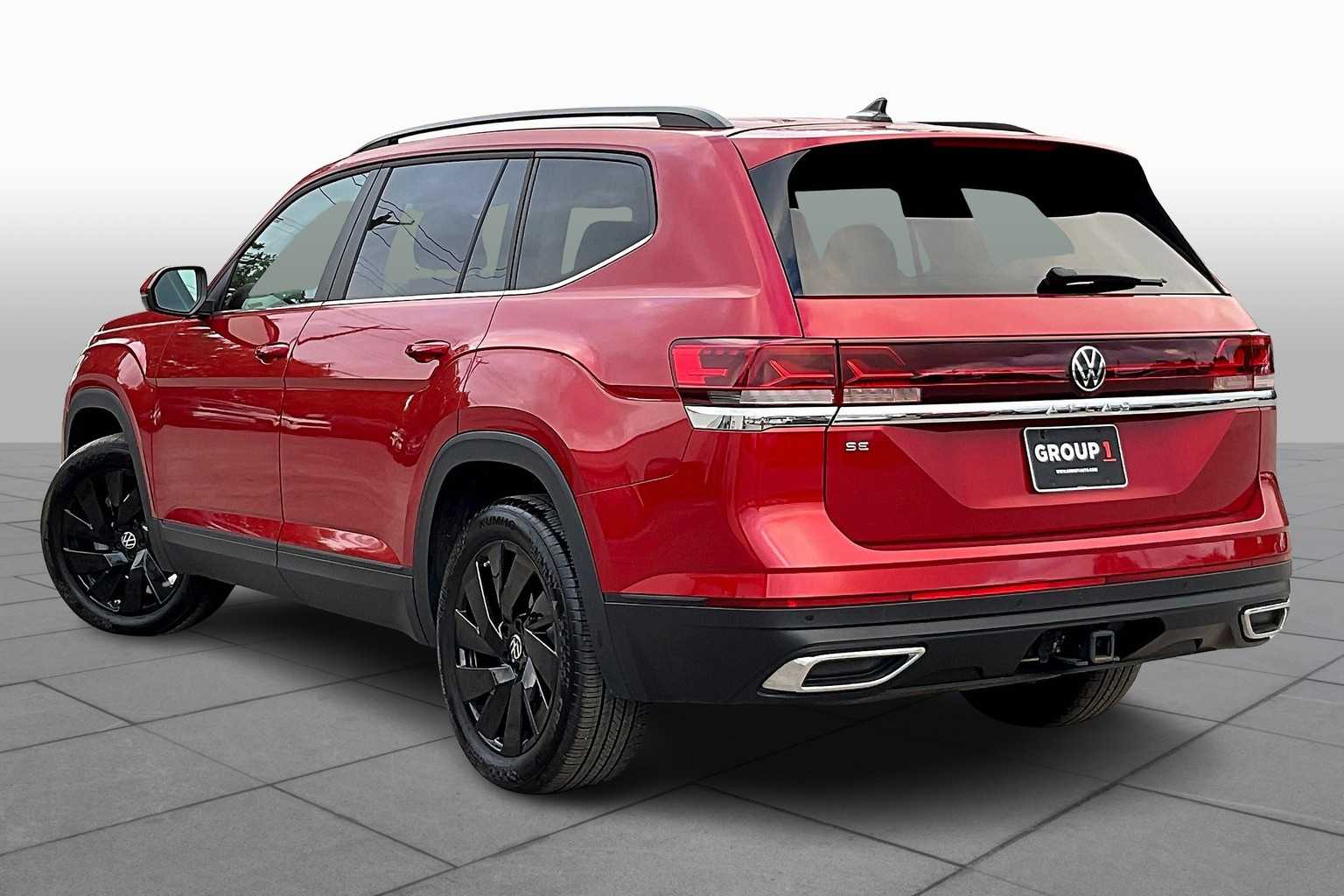 2024 Volkswagen Atlas SE Technology photo 11