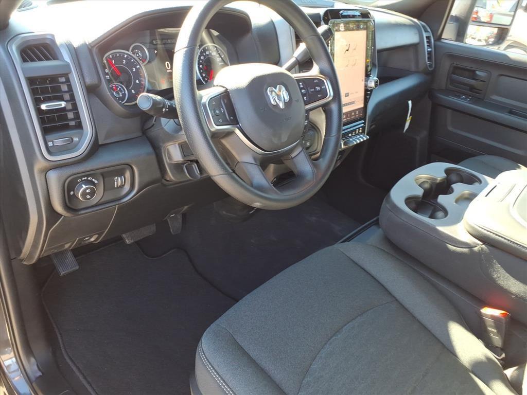 2026 Ram 2500 Tradesman photo 4