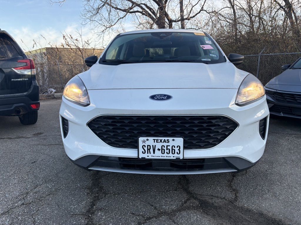 Used 2022 Ford Escape SE with VIN 1FMCU0G68NUC00731 for sale in Kansas City