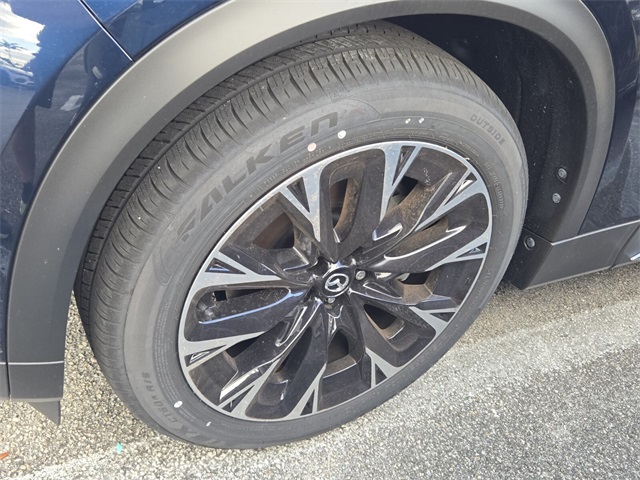 2024 Mazda CX-90 Premium Plus photo 5