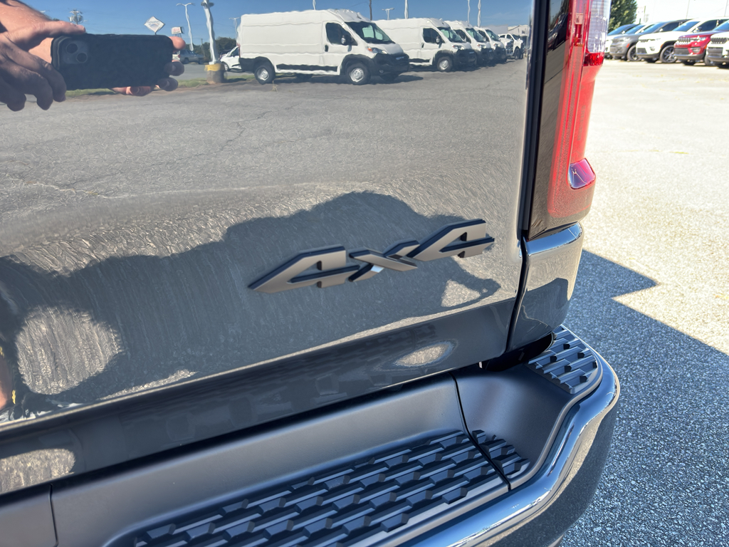 2026 Ram 1500 Laramie photo 15