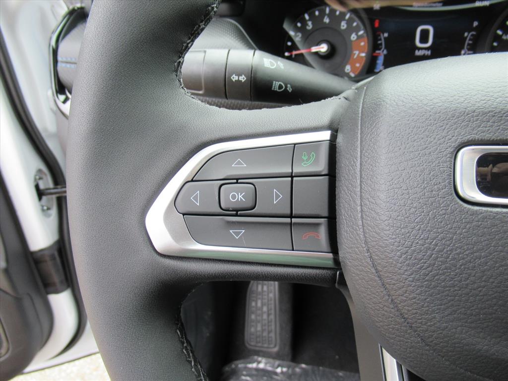 2025 Jeep Compass Limited photo 16