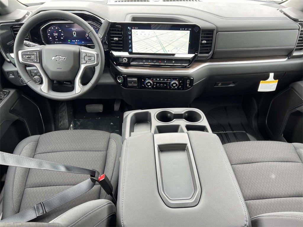 2026 Chevrolet Silverado 1500 RST photo 3