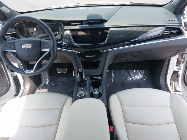 2025 Cadillac XT6 Sport photo 9
