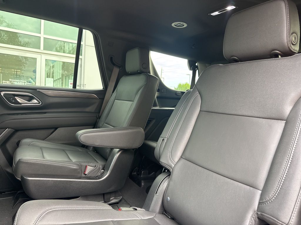 2022 Chevrolet Tahoe LT photo 9