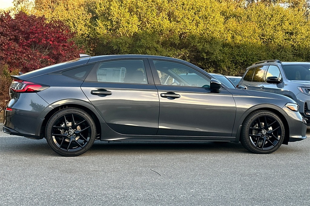 2025 Honda Civic Hatchback Sport photo 3