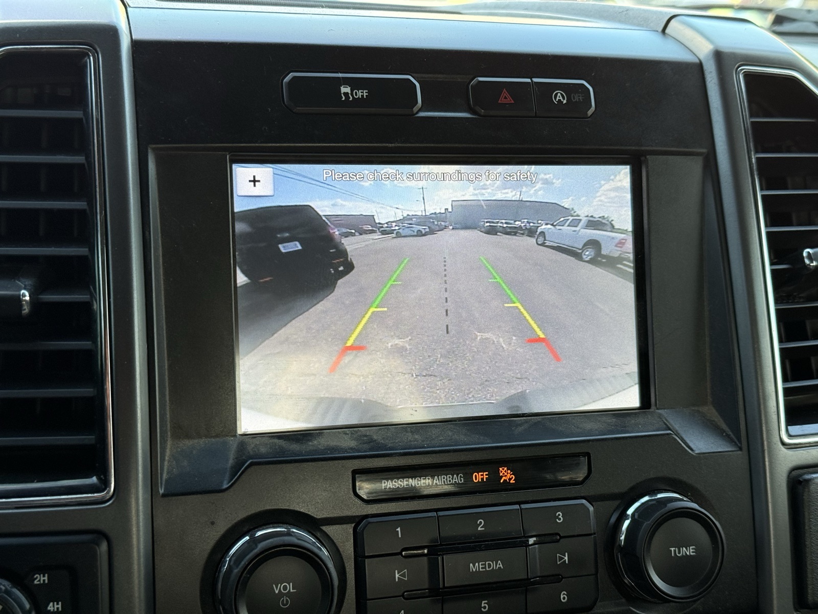 2019 Ford F-150 XLT photo 23