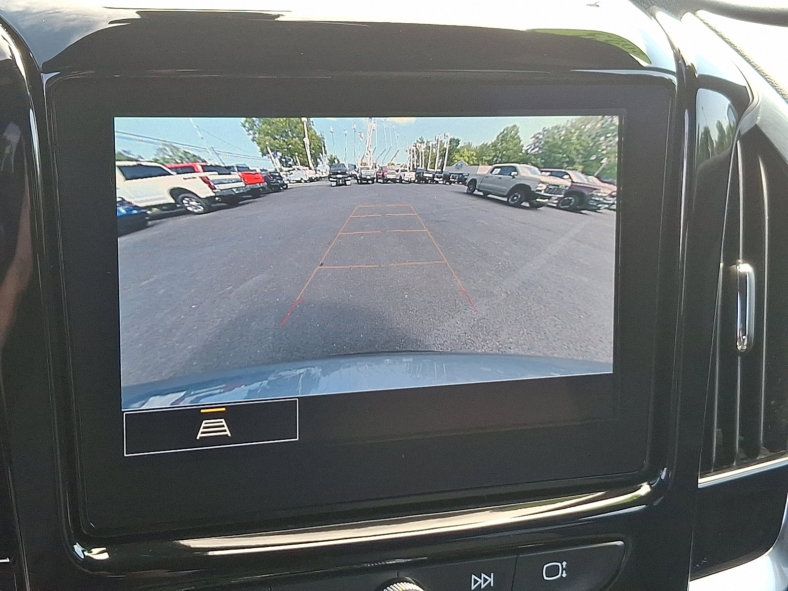 2023 Chevrolet Traverse Cloth photo 23