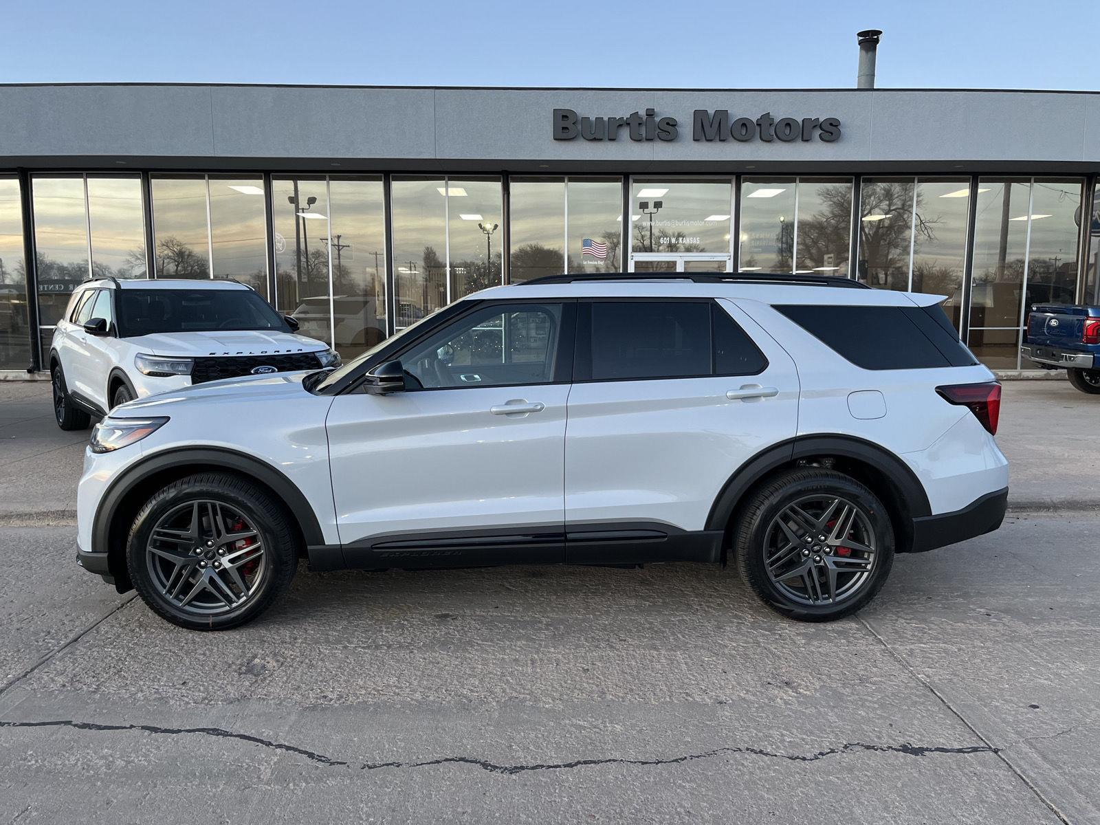 2026 Ford Explorer ST's photo