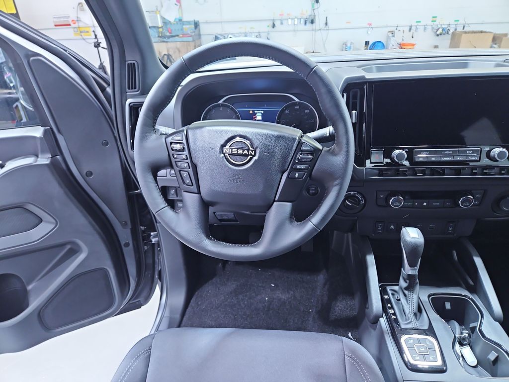 2026 Nissan Frontier SV photo 13