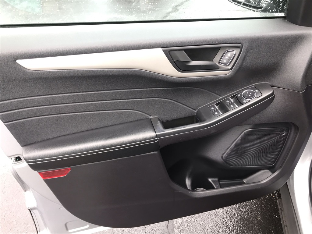 2022 Ford Escape SE photo 13