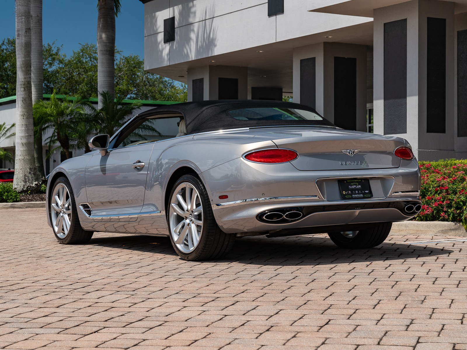 2022 Bentley Continental GT V8 photo 29