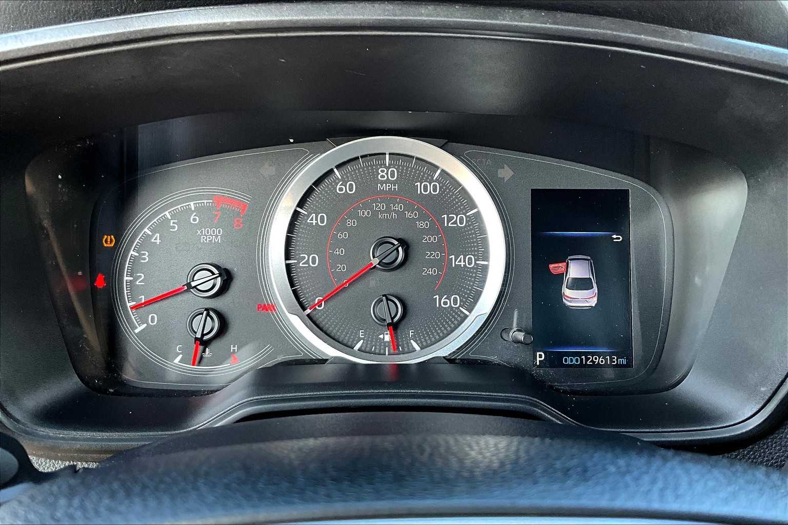 2022 Toyota Corolla SE photo 24