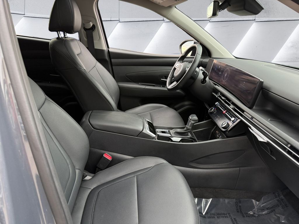 2025 Hyundai Tucson SEL Convenience photo 13