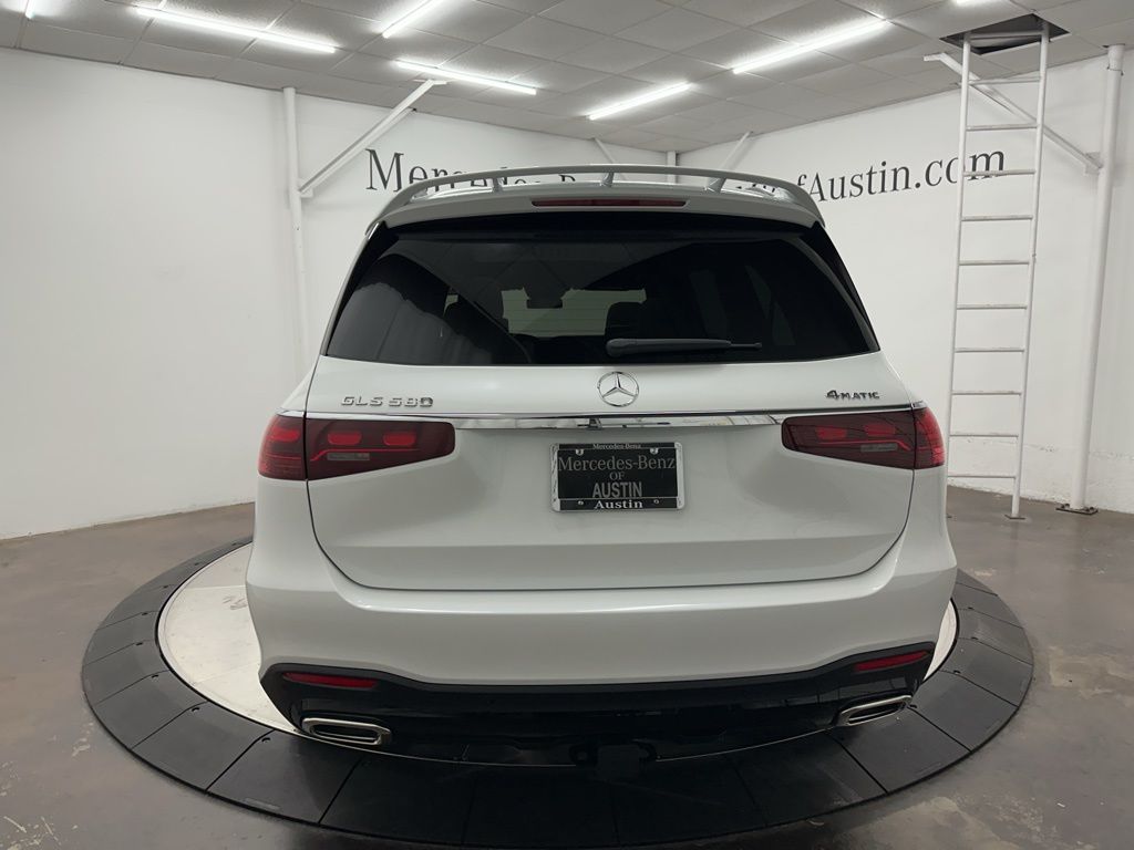 2026 Mercedes Benz GLS 580 4MATIC photo 5