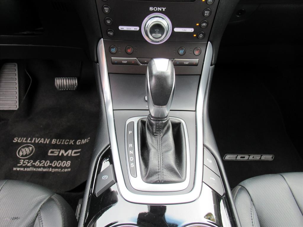 2017 Ford Edge Titanium photo 15