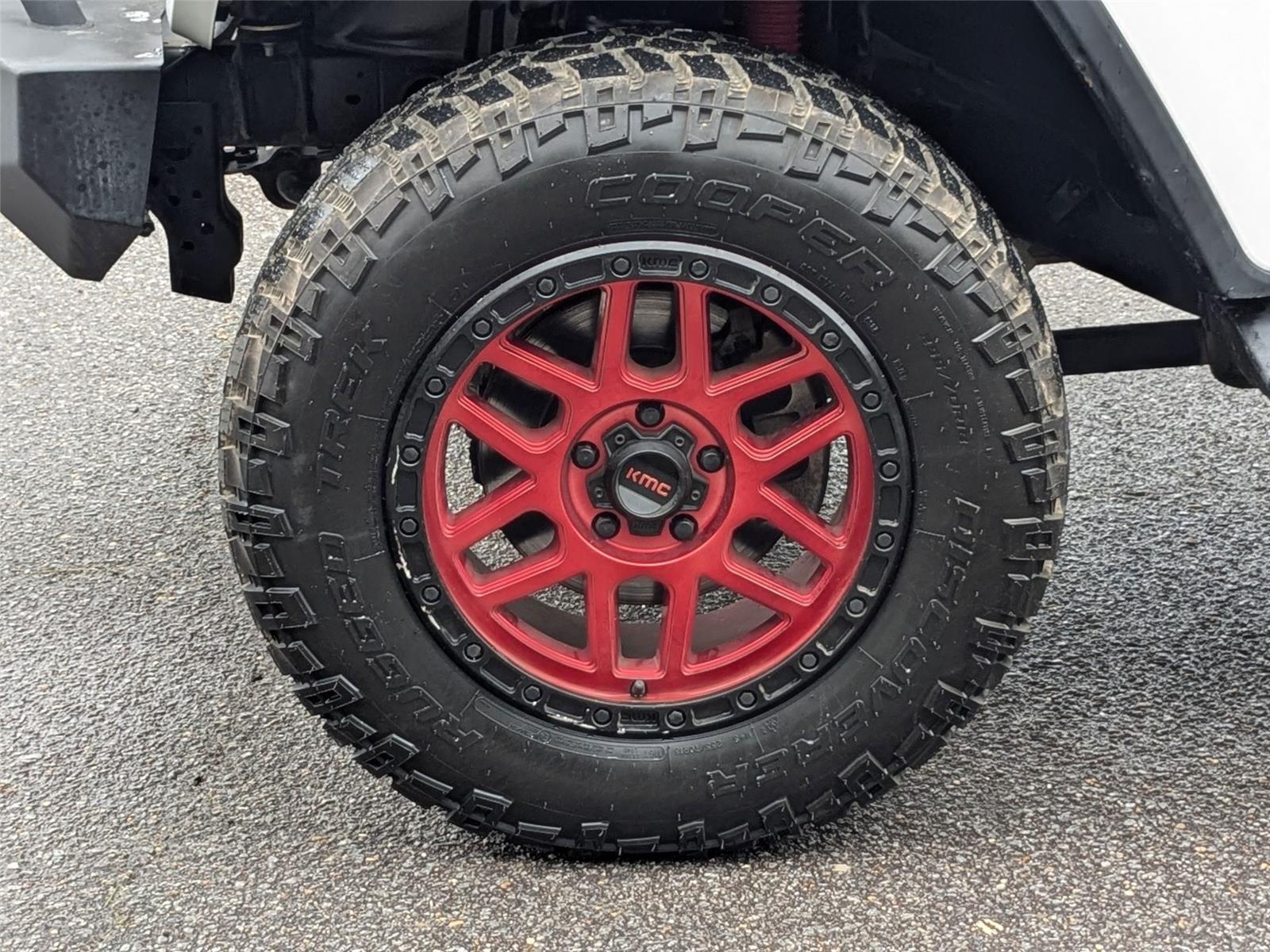 2021 Jeep Wrangler Unlimited Sahara photo 3