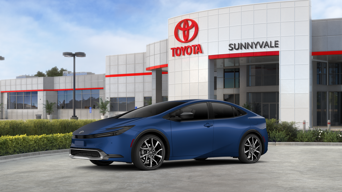 2026 Toyota Prius Plug-in Hybrid XSE photo 2