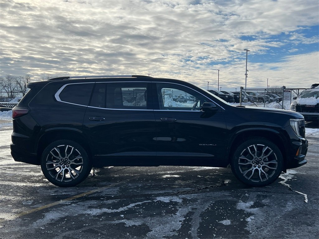 2026 GMC ACADIA - Image 8