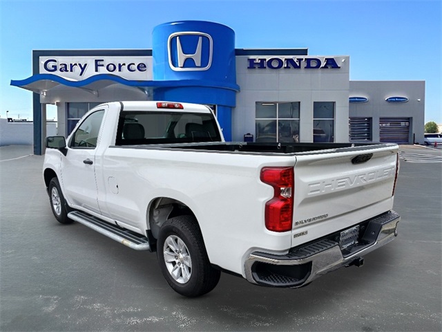 2024 Chevrolet Silverado 1500 photo 2