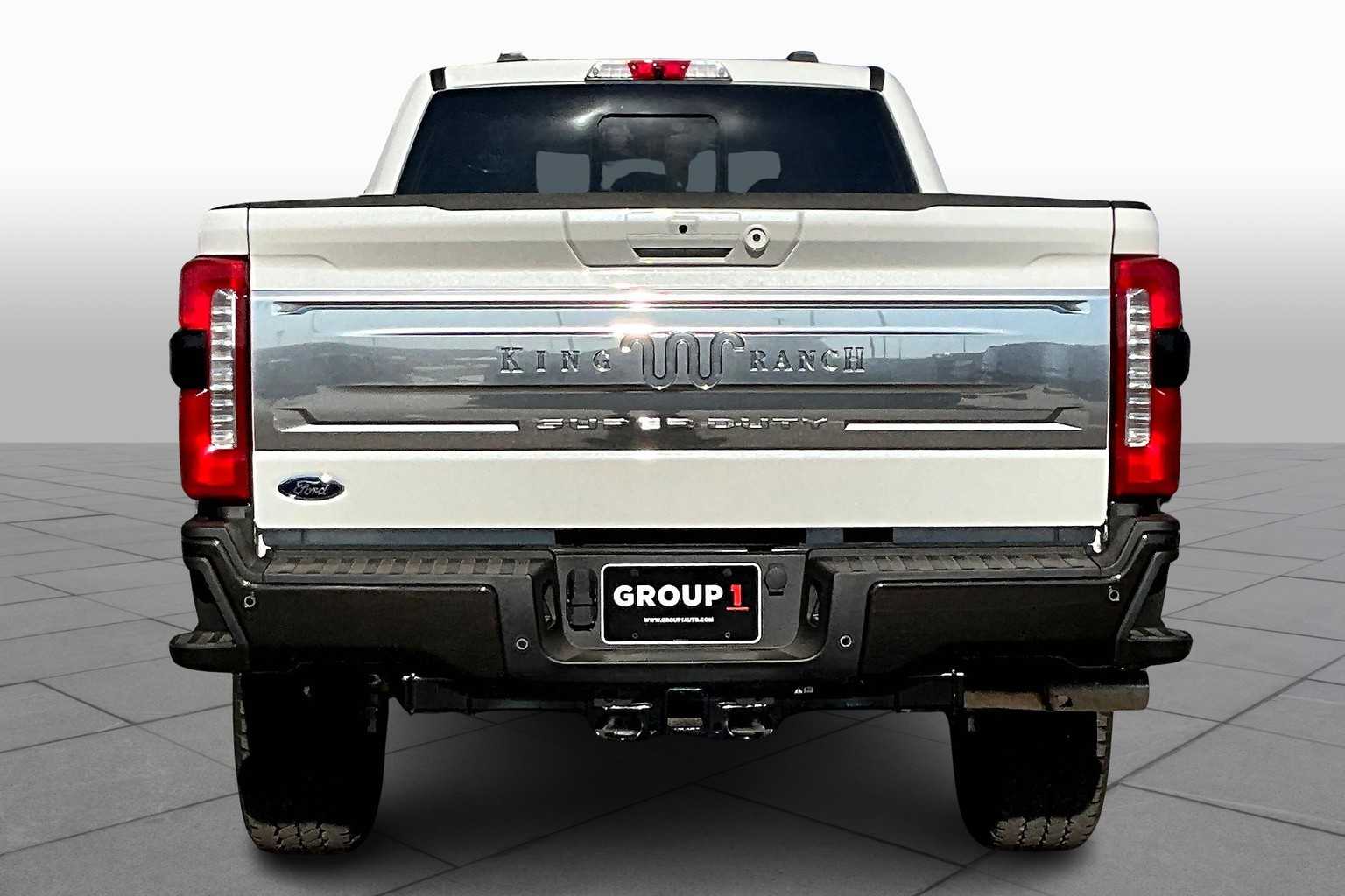 2025 Ford F-350 King Ranch photo 4