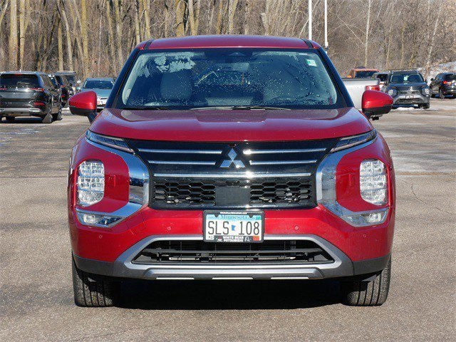 Certified 2025 Mitsubishi Outlander SE with VIN JA4J4VA83SZ013070 for sale in White Bear Lake, Minnesota