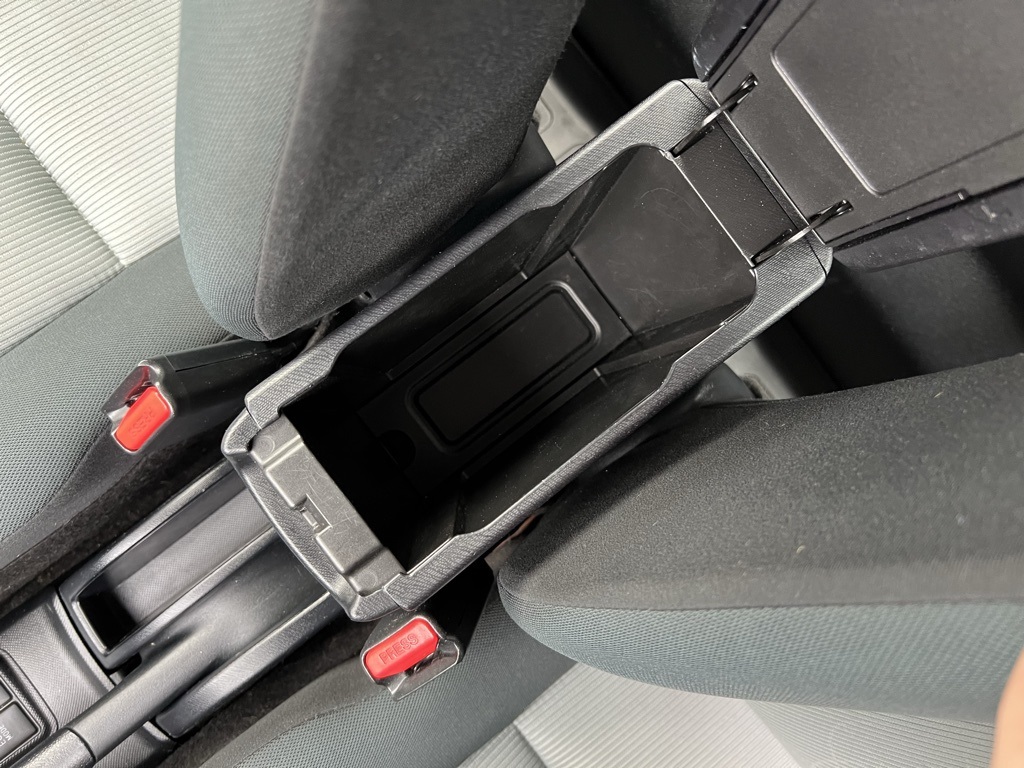 2015 Toyota Prius C Two photo 21