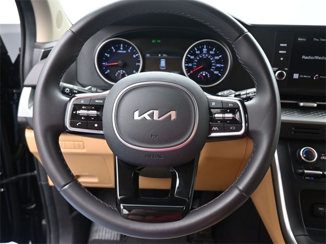 2024 Kia Carnival LX photo 26