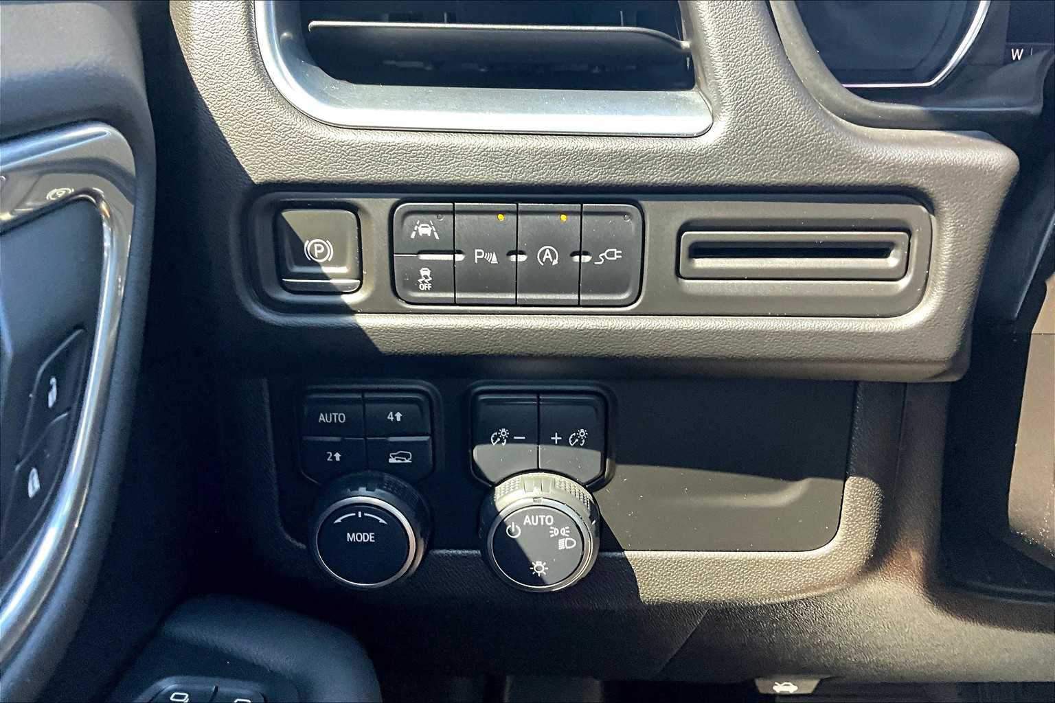 2021 Chevrolet Tahoe LT photo 31