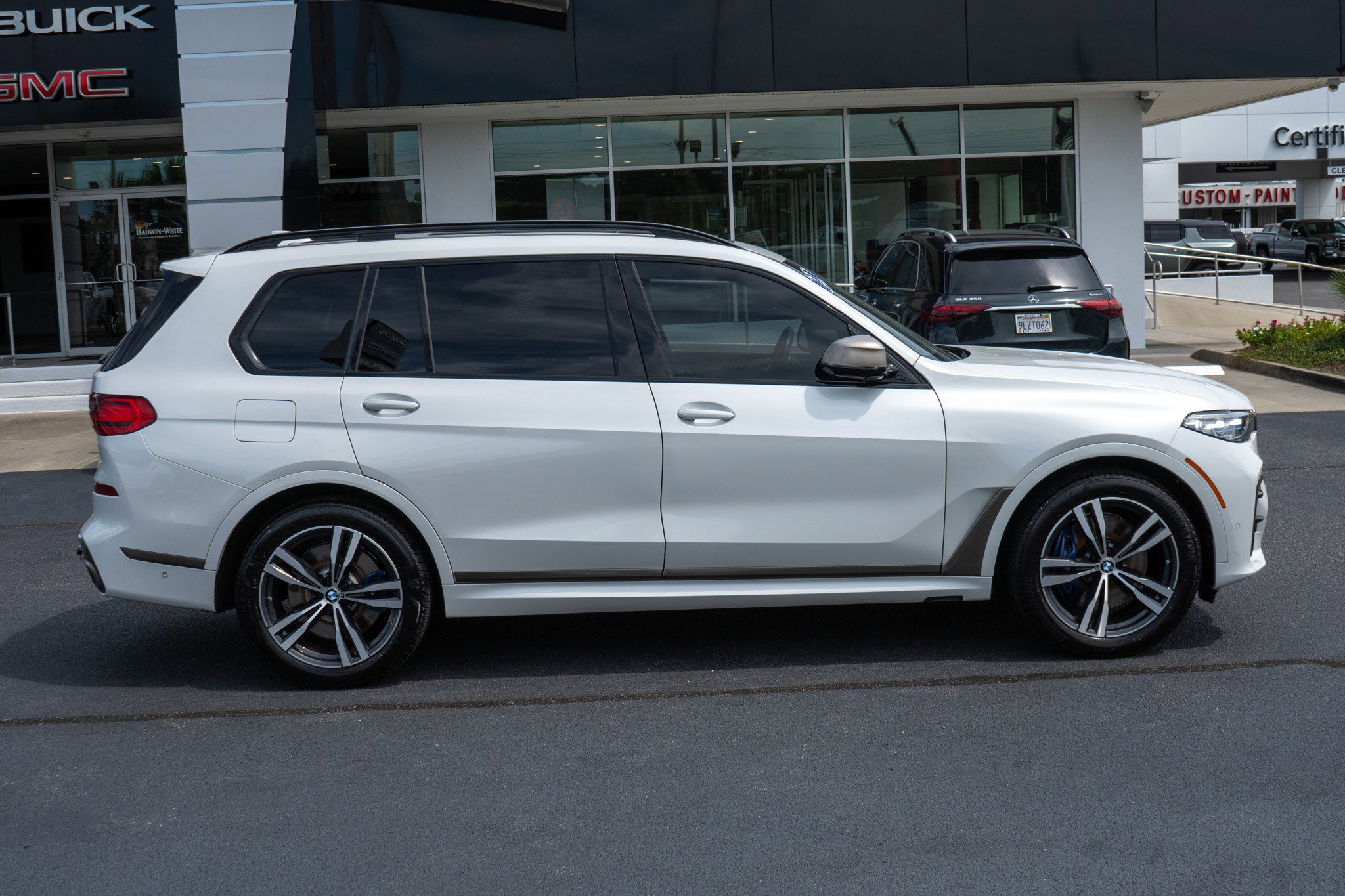 2022 Bmw X7 M50i photo 2