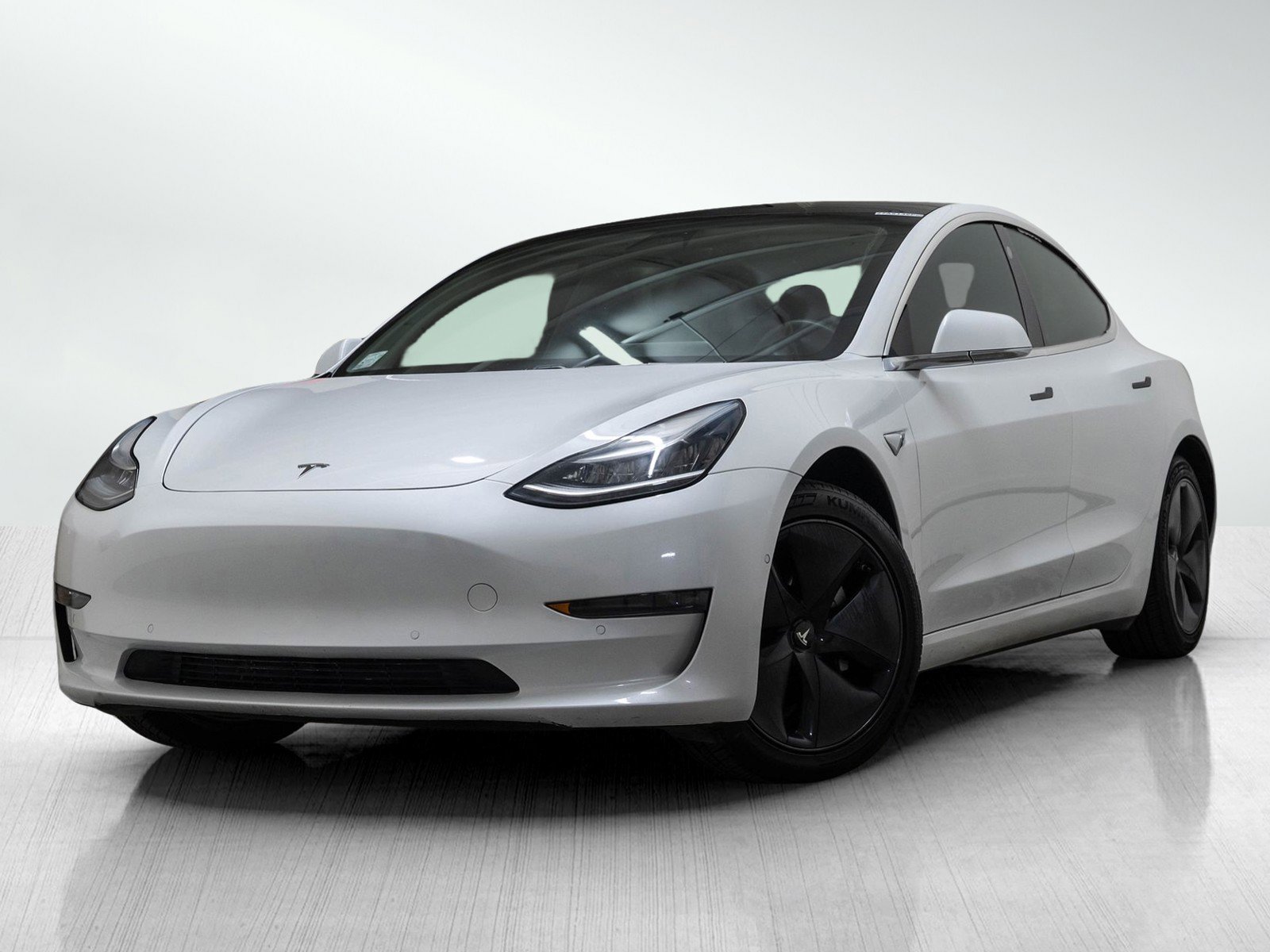 2020 Tesla Model 3 Base's photo