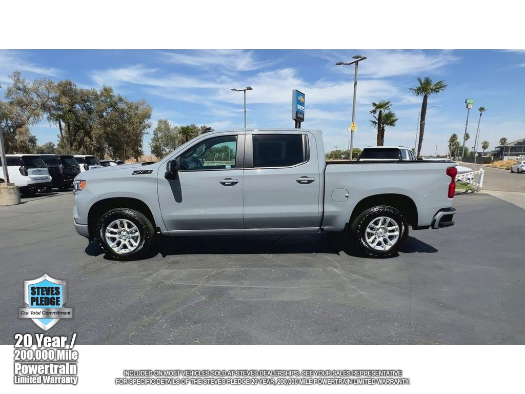 2025 Chevrolet Silverado 1500 RST photo 6